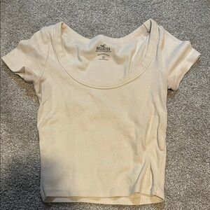 Hollister Women's Beige Short Sleeve Tee